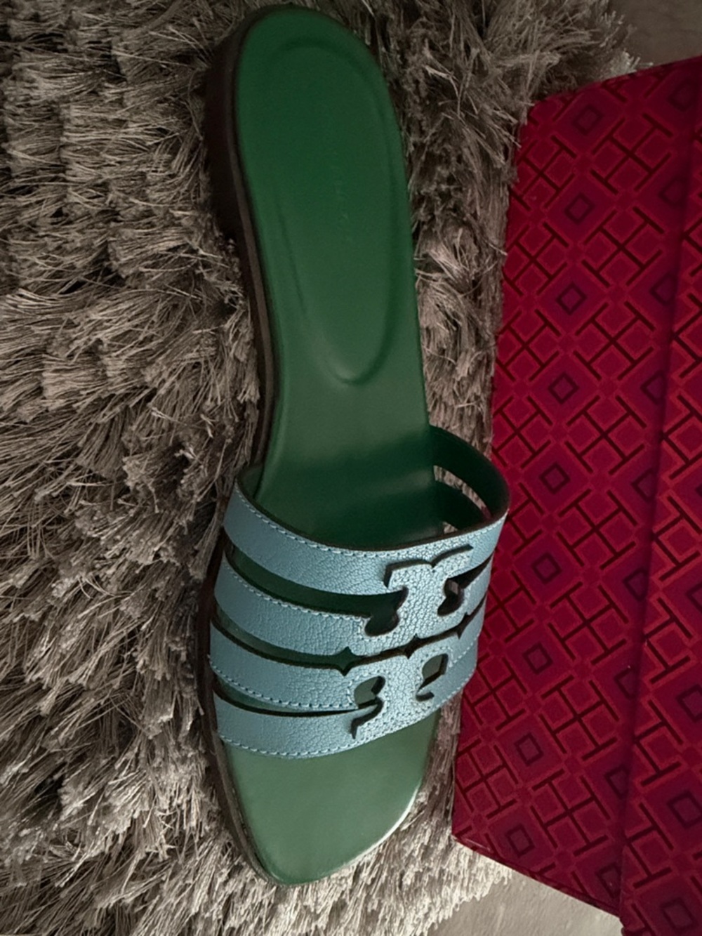 Tory Burch Ines Cage Slide. Tumbled Leather. Sky Light/Spring Forest.